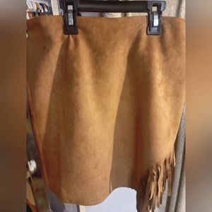 Suede skirt w/ fringe & tags